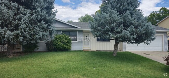Building Photo - Fruita 3 Bedroom 2 Bath Home with Fenced yard