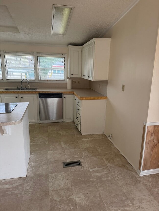 Photo - 107 Shiloh Rd