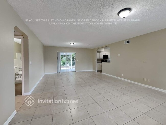 Photo - 410 NW 40th St