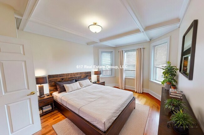 Photo - 73 Thatcher St Unit 302