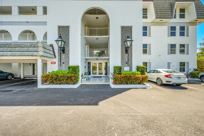 Photo - 800 E Camino Real Unit 305