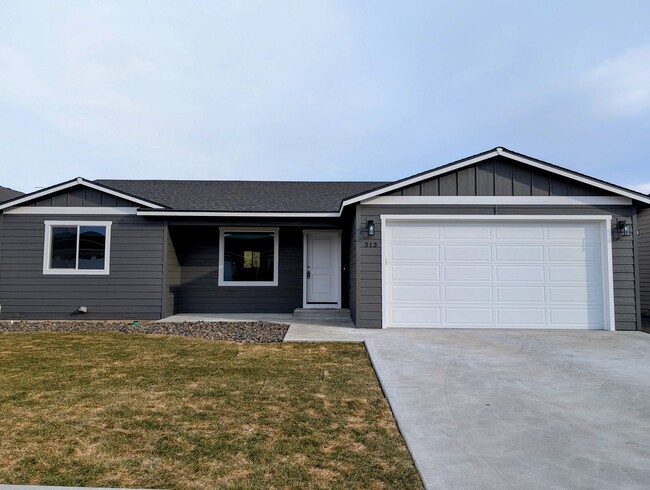 JUST LISTED: Newly Constructed 3-Bedroom H... - JUST LISTED: Newly Constructed 3-Bedroom H... House