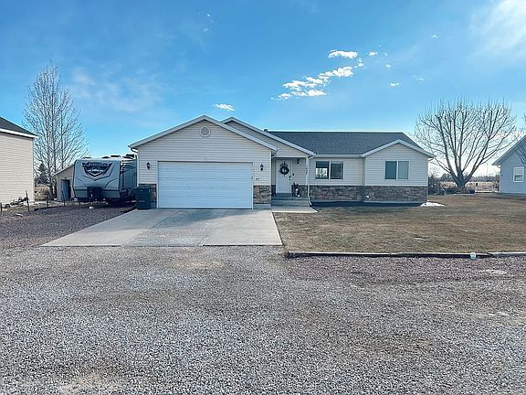 Photo - 627 W 2000 N