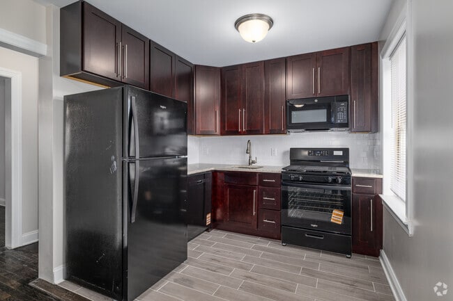 2 habitaciones, 1 baño - 768 pies cuadrados - Cocina - Boulevard Gardens