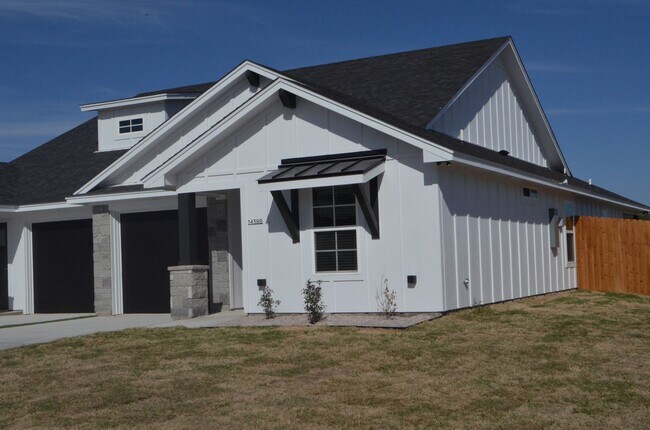 Photo - 1438 Walker Pl Blvd Unit B - 1438 B