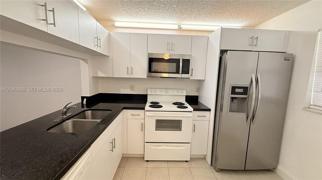 Photo - 9262 NW 1st St Unidad 205