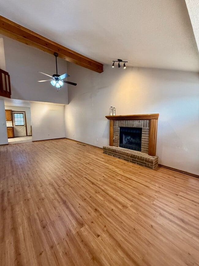 Photo - Spacious 3 bed, 2.5 Bath 2-story Home in South Okc