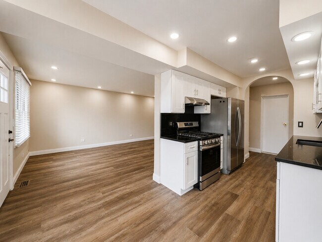 311 Milton Ct
