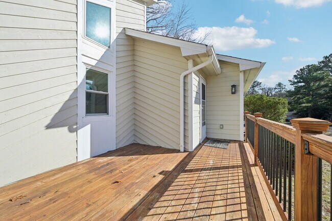 Photo - 21 Winchester Ct