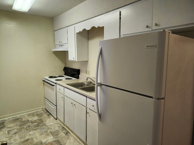 Cocina - 44 5th Ave Unidad Shalimar Rentals