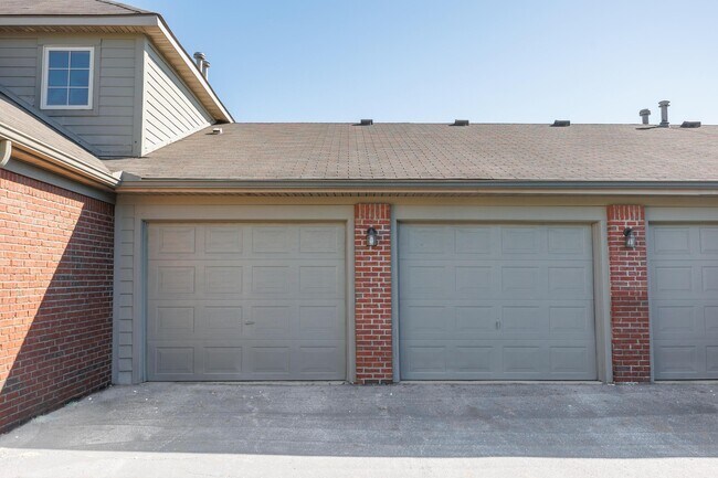 Photo - 3906 Sandstone Cir