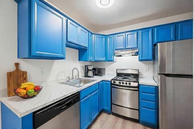 Photo - Modern Renovated Studio in Cherry Creek Village | Pool, Clubhouse & Courtyard Amenities