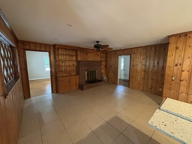 Photo - 726 Wisteria Dr
