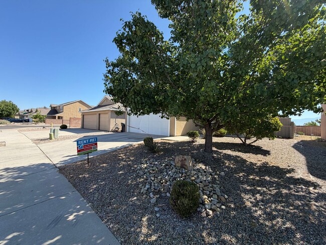 Photo - 3 Bedroom Single Story Home Available Near McMahon Blvd NW & Kayenta St NW!
