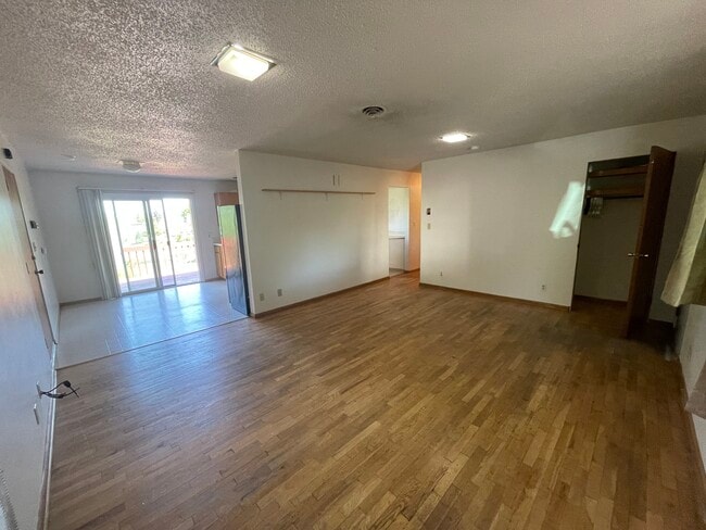 Photo - 1310 NE Williams St Unidad 1