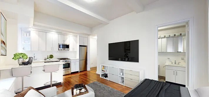 140 E 46th St - 140 E 46th St Apartment Unit 11T
