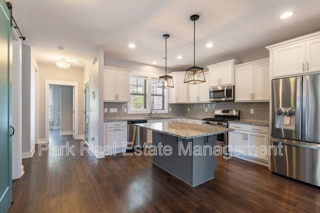 Photo - 23 Quarter Gate Trce