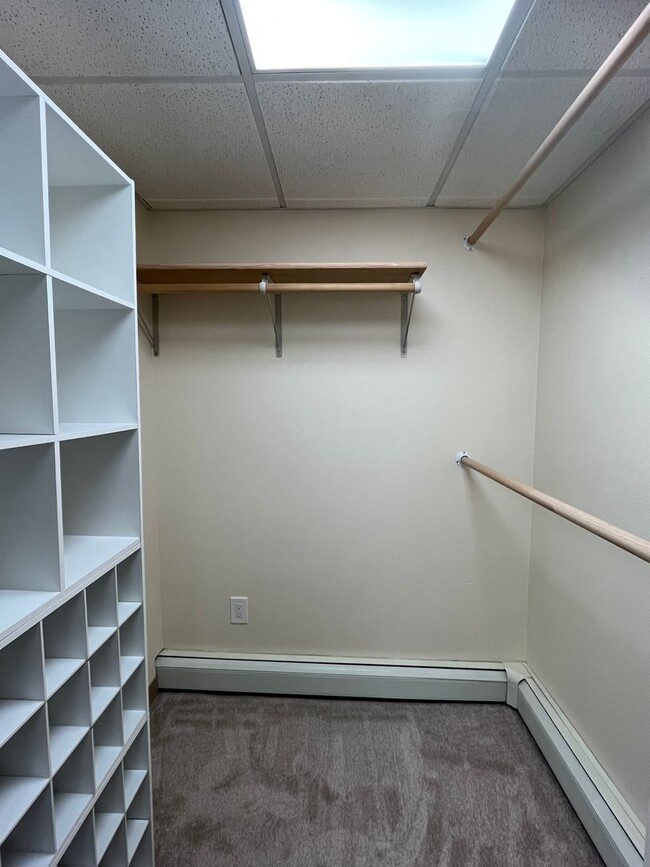 Photo - 560 Wigwam Way Unidad #2