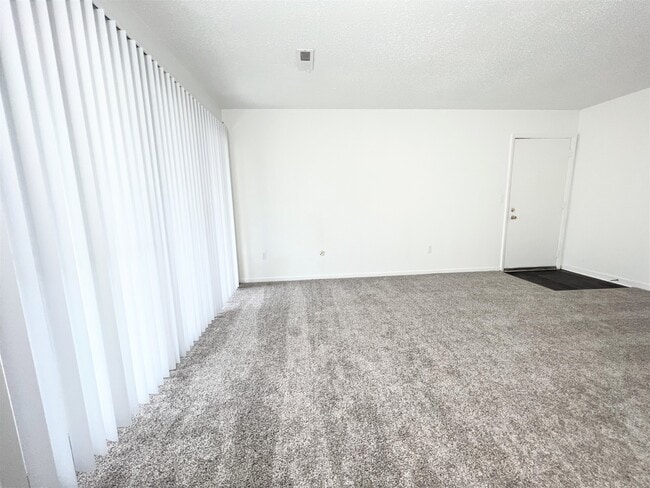 1BD, 1BA - Living Room