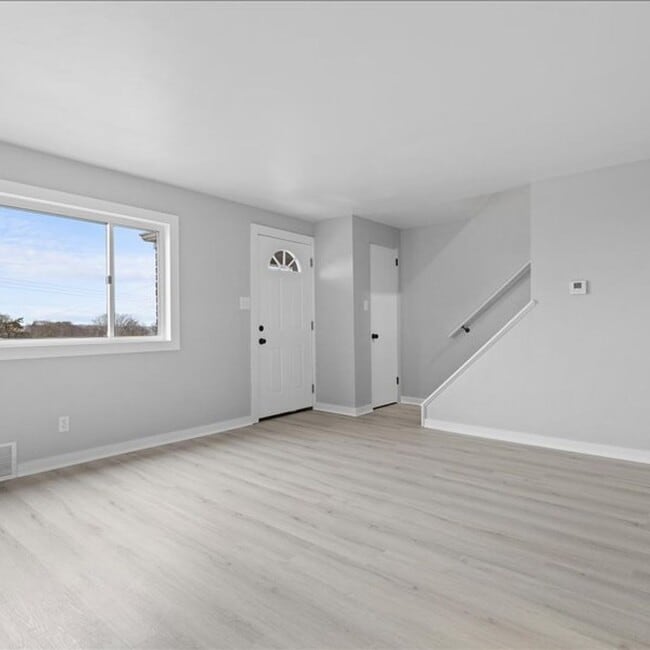 Photo - 227-229 Shadyhill Road Unit 227 Shadyhill Road