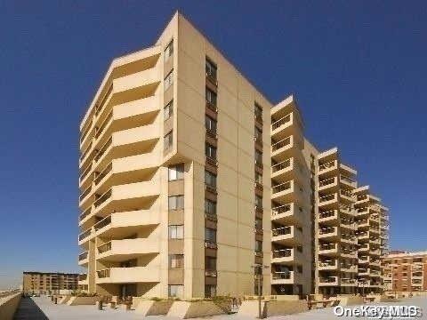 Building Photo - 360 Shore Rd Unit 7B Rental