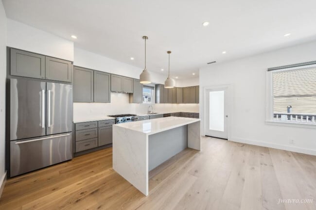 Photo - 3056 Octavia St