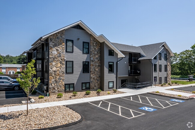 Simsbury Center Apartments
