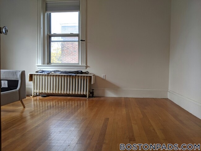 Photo - 14 Lakeville Rd Unit 12-A