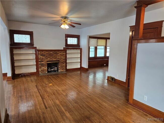 Photo - 137 Commonwealth Ave