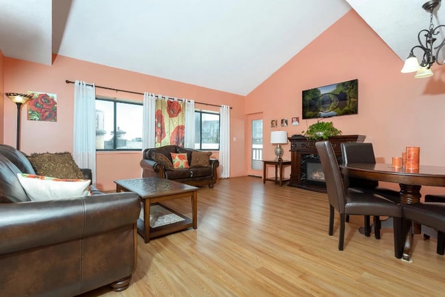 Photo - 50 S Common St Unidad 507