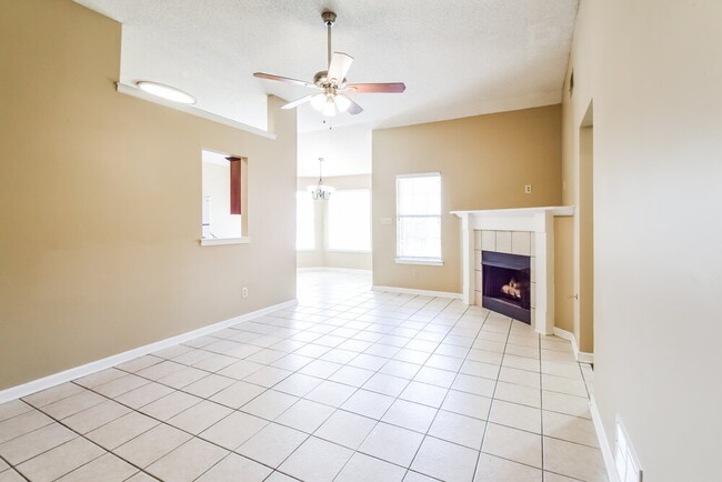 Photo - 8301 Clubview Dr