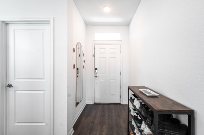 Photo - 1614 Iberville Dr