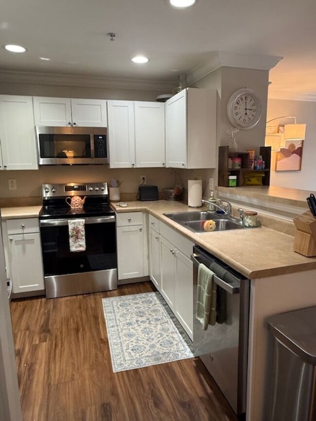 Building Photo - 15-1527 Kisling Unit 15-1527 - A