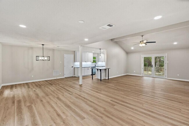 Photo - 900 Morgan Hill Dr