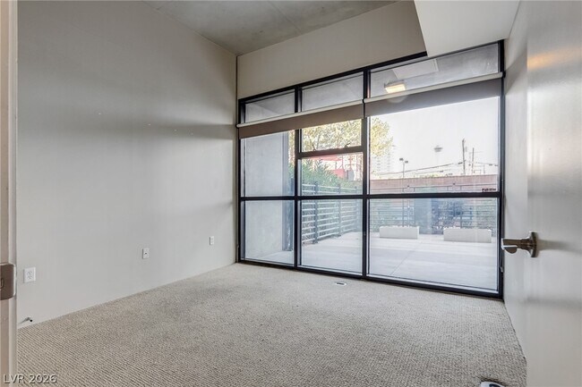 Photo - 353 E Bonneville Ave Unit 161