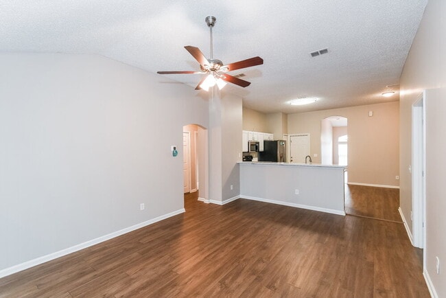 Photo - 8062 Welbeck Ln