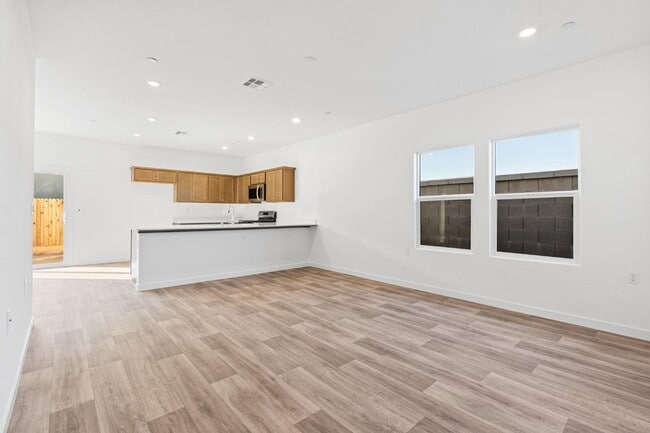 Photo - 2851 N Janice Ave