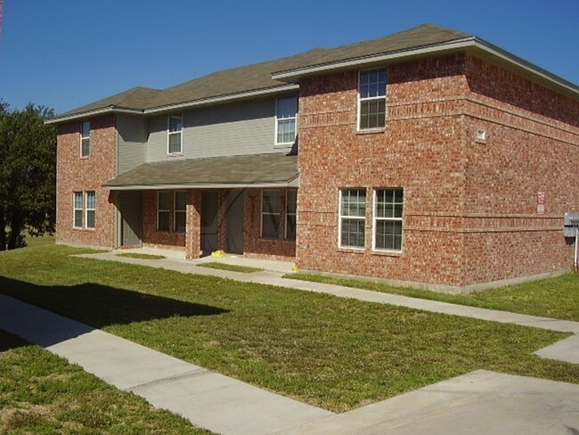 Building Photo - 310 Creek Unit 310 Creek D