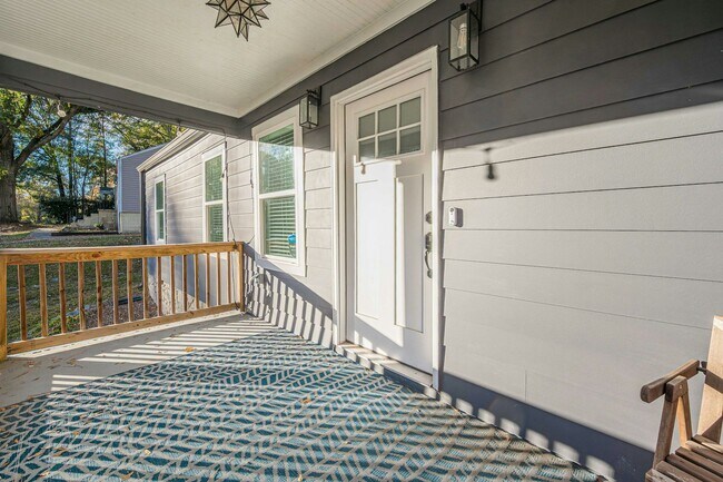 Photo - 1953 Beecher Rd SW