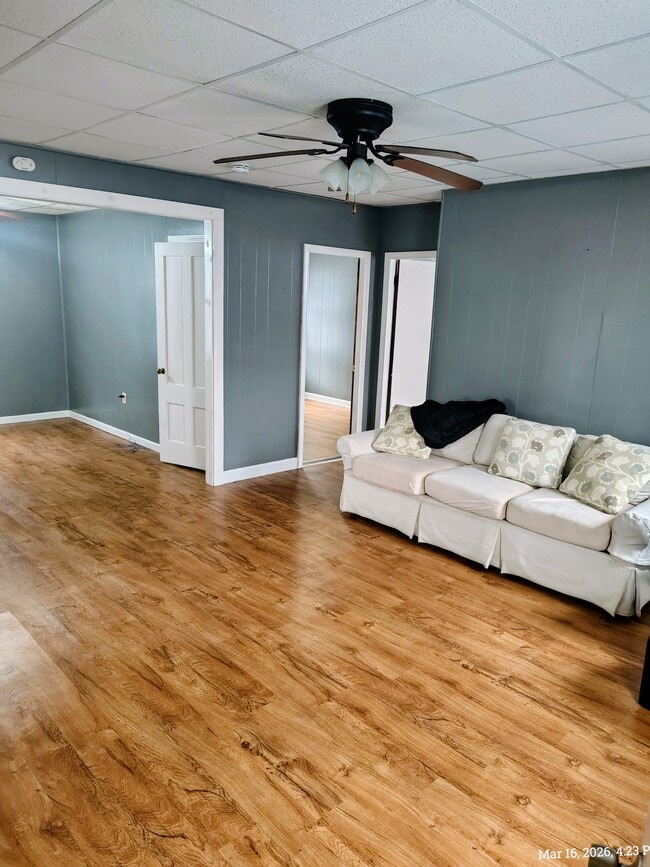 Photo - 463 Linden St Unidad 2 fl