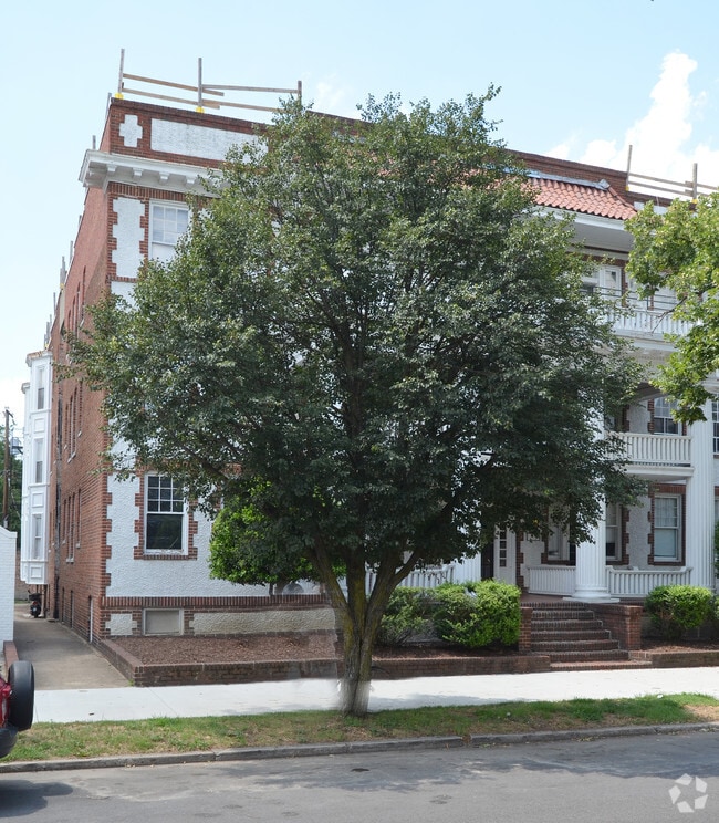 Photo - 110 N Arthur Ashe Boulevard Apartments