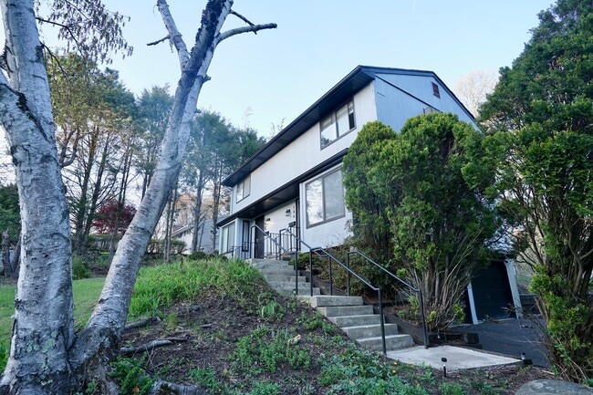 Photo - 186 Moreland Ave Condo