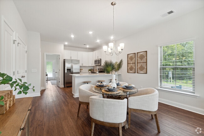 Building Photo - Pinewind at Liberty Hall Rental