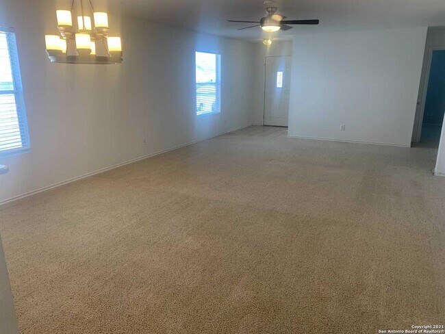 Photo - 3518 Ironwood Falls