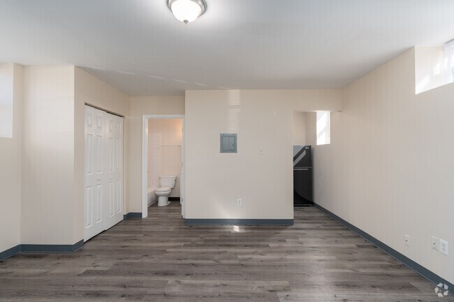 Studio - 450SF