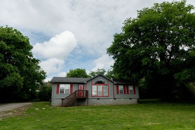 Charming 3-Bedroom Home in Old Hickory - Charming 3-Bedroom Home in Old Hickory