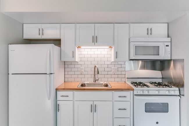 Photo - Silver Maple Village Apartments