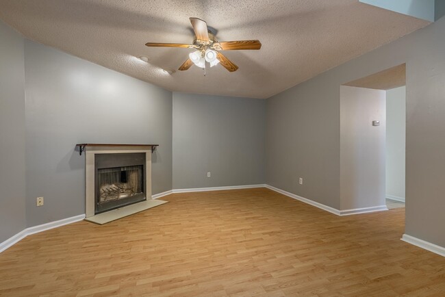 Photo - 115 Barksdale Ct Apartment