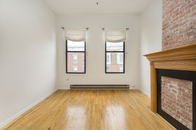 Photo - 509 Monroe St