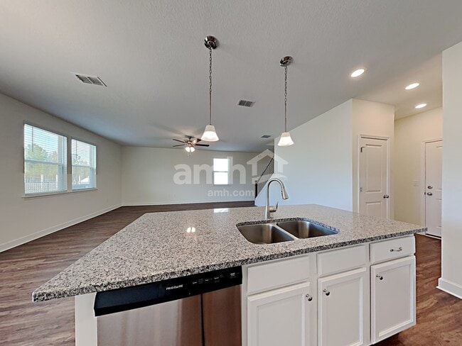 Photo - 1285 Tan Tara Trl